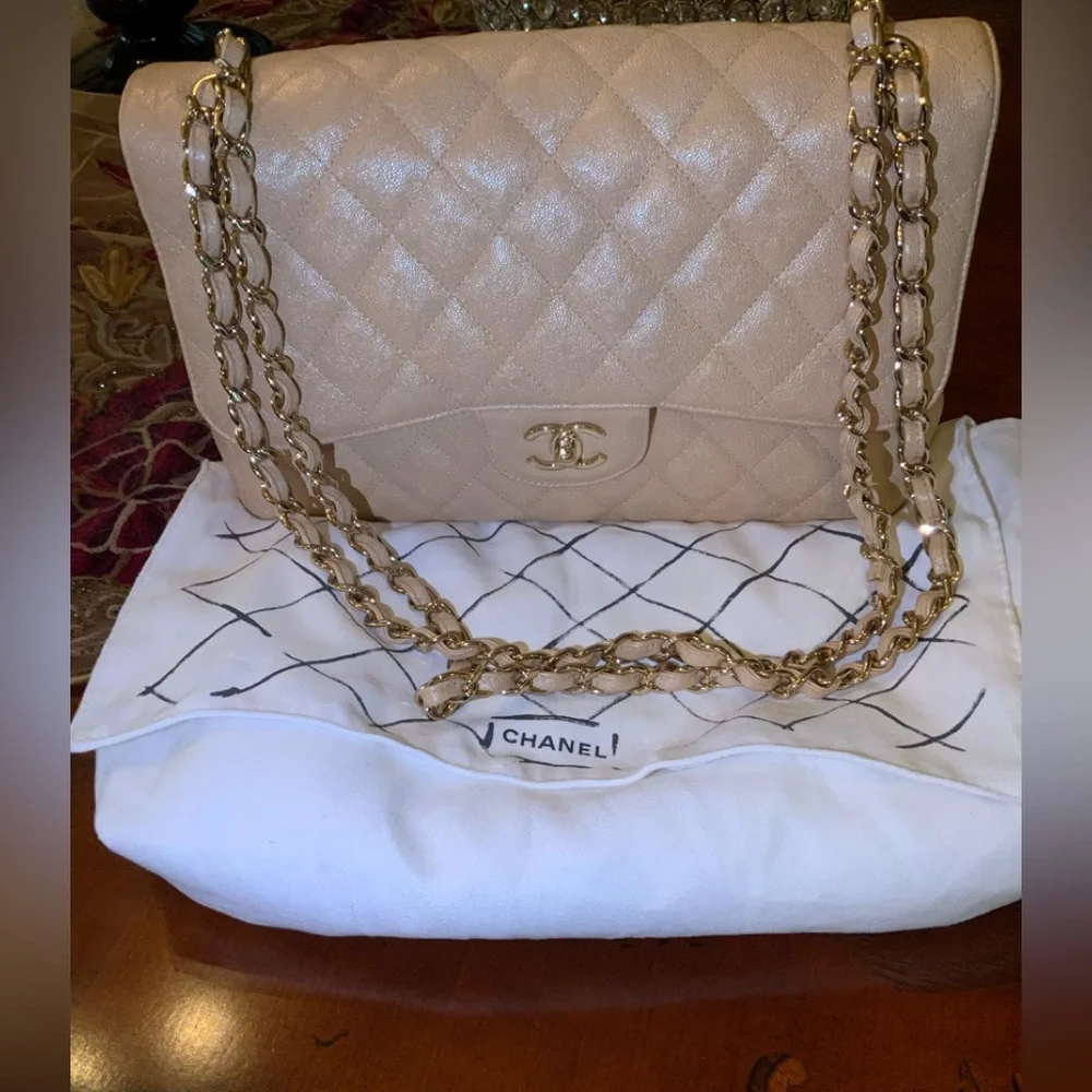 ❤️❤️ Chanel Classic Iridescent Jumbo Double Flap Bag❤️❤️